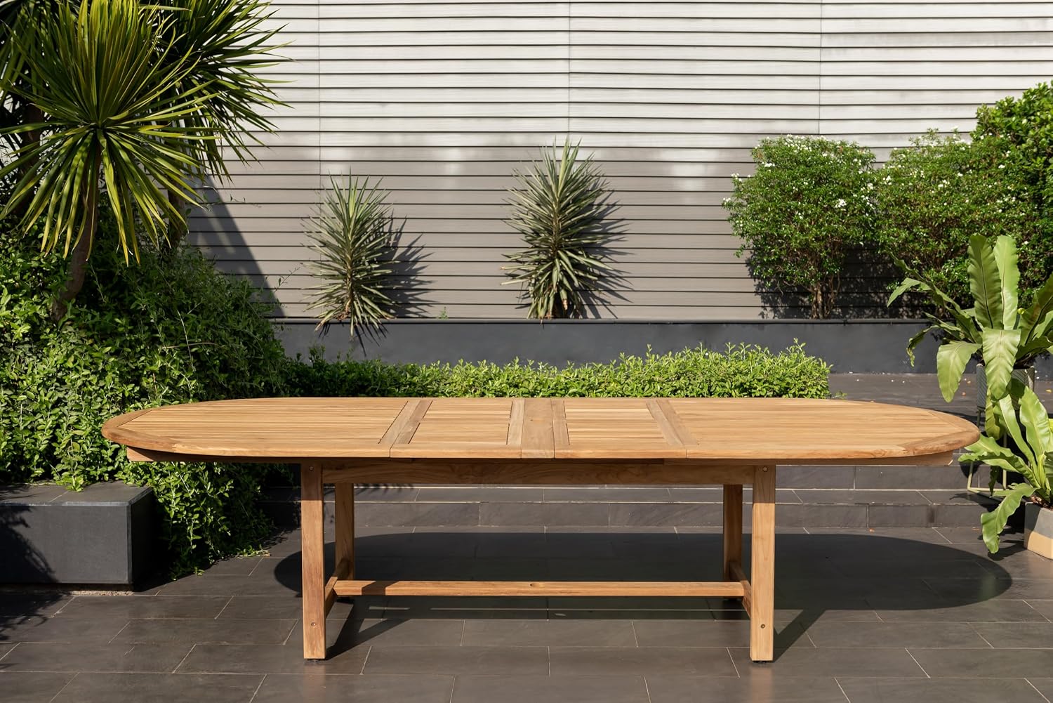 Teak Extendable Dining Tables: How Extension Mechanisms, Wood Grade, and Finish Warranties Separate the Good from the Frustrating